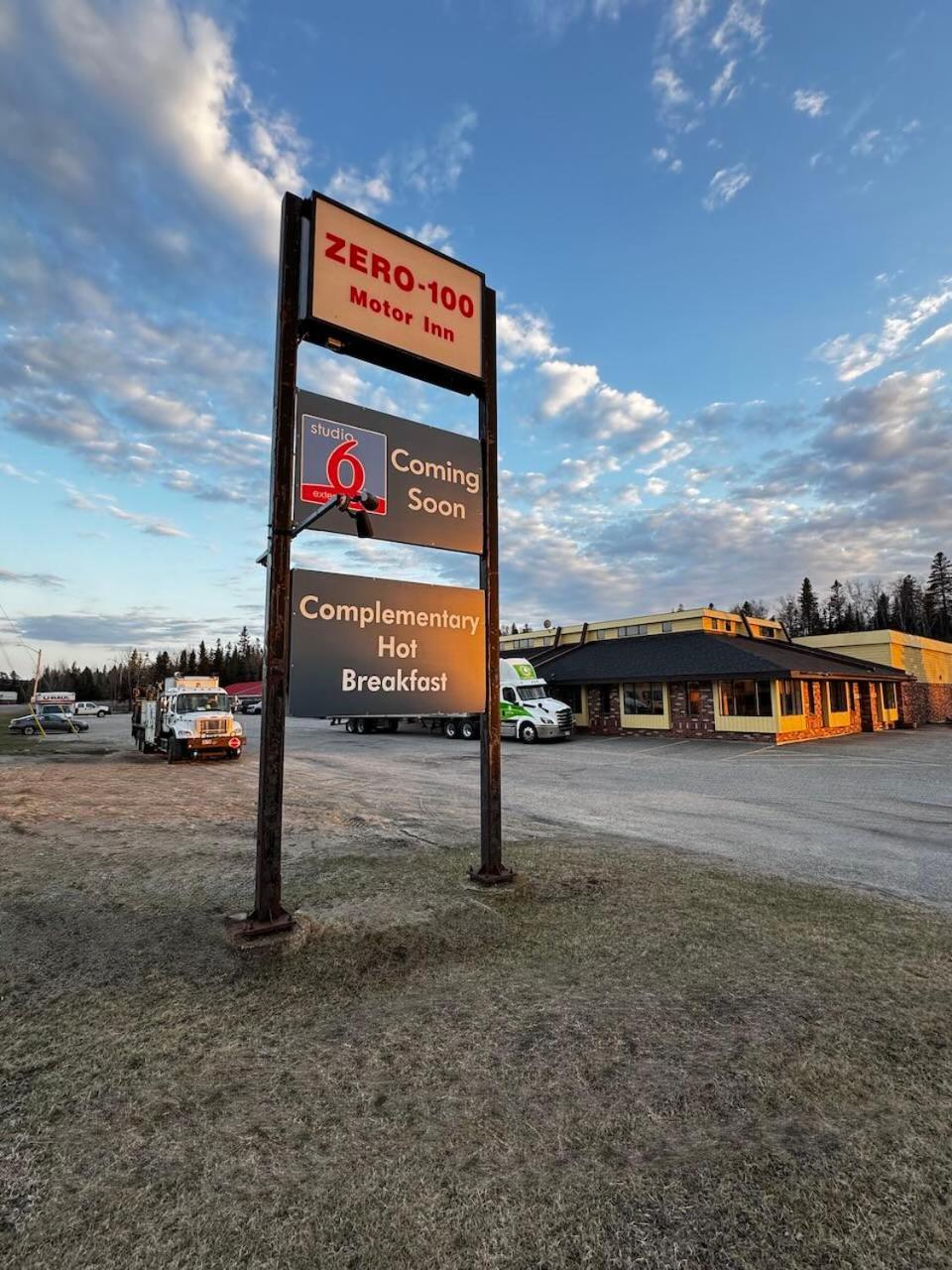 Zero-100 Motel Heron Bay Exterior foto